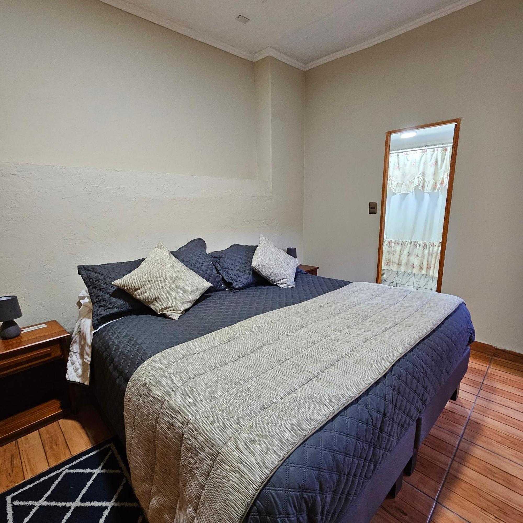 Hostal De Colon La Serena Exteriér fotografie